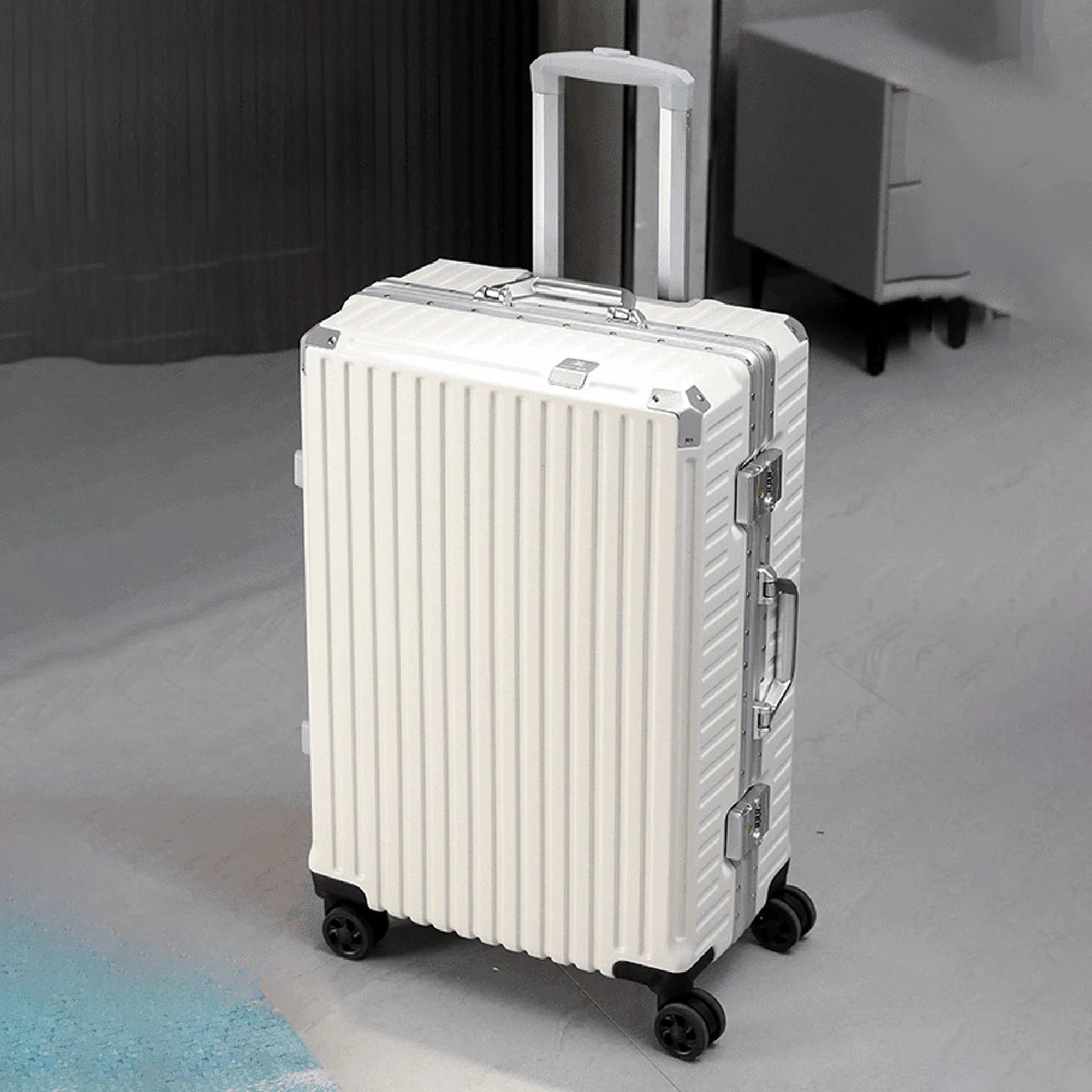 Trolley Luggage 20 24 26 28" Aluminum Frame Rolling Luggage USB